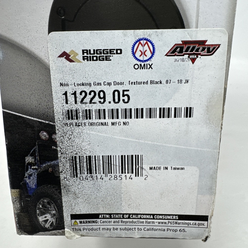 Rugged Ridge 11229.05 Black Non-Locking Gas Cap Door for Jeep Wrangler‎ JK - Picture 3 of 7